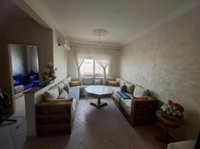 Appartement à côté de Kitea route de Sefrou